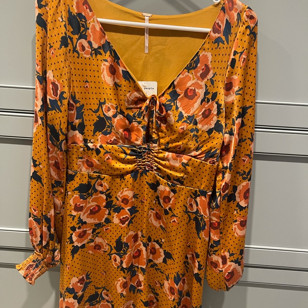 Gorgeous Satin dress perfect for any occasion.